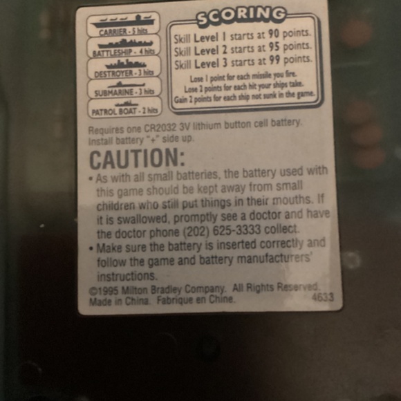BATTLESHIP Vintage Handheld Electronic Game 1995 Milton-Bradley - Picture 5 of 5